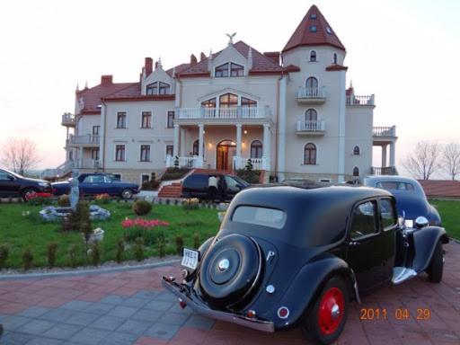 Palac Koronny Noclegi & Wypoczynek Wodzislaw Exterior photo